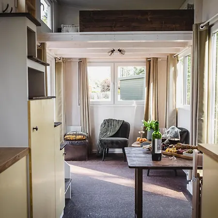 Tiny - Rustig - - In De - Sauna Putten