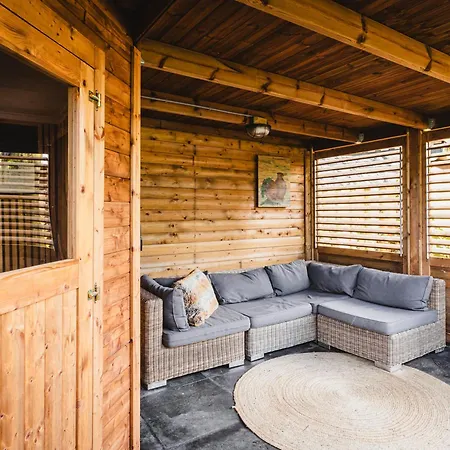 Tiny - Rustig - - In De - Sauna Nyaraló