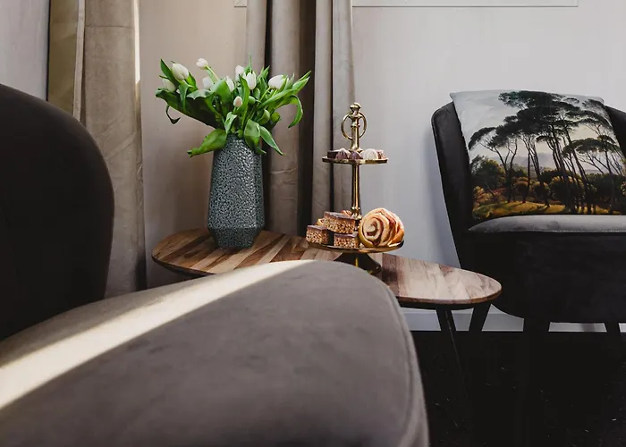 Tiny - Rustig - - In De - Sauna Putten